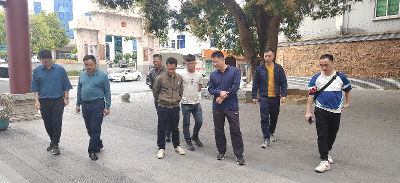 DƬ1.png